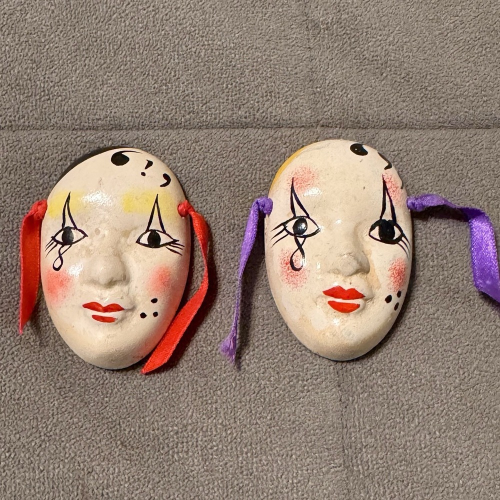Lot of 2 1990s Ceramic Decorated Mime Theater‎ Mini Wall Masks Mardi Gras